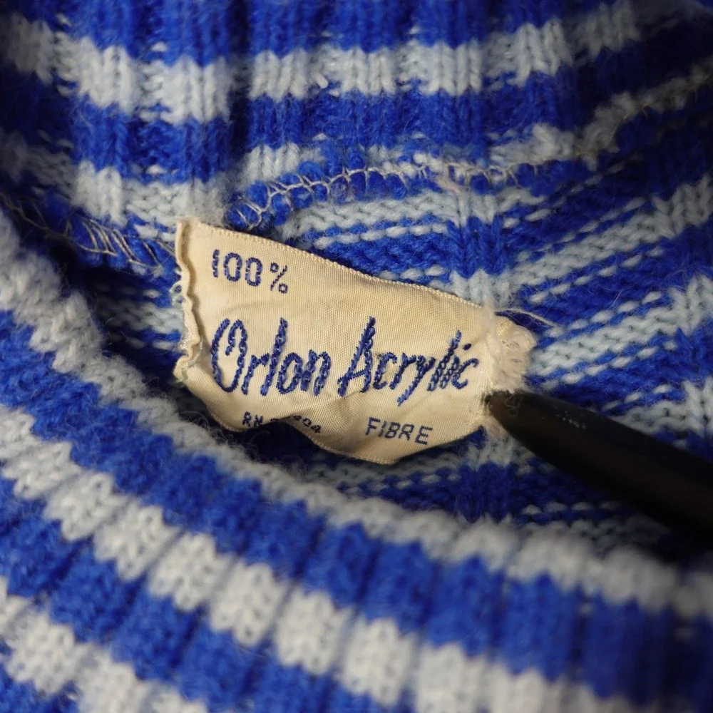Vintage 1970s Womens Small Blue Striped Turtleneck Sweater Union‎ Made Retro USA